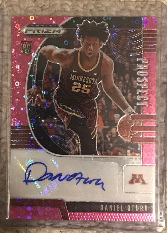 2020-21 Panini Prizm pink disco fast break Daniel Oturu auto 17/25 rookie rc PA-DO