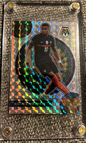 2021-22 Panini Mosaic FIFA Road To World Cup KYLIAN MBAPPE Stained Glass Prizm